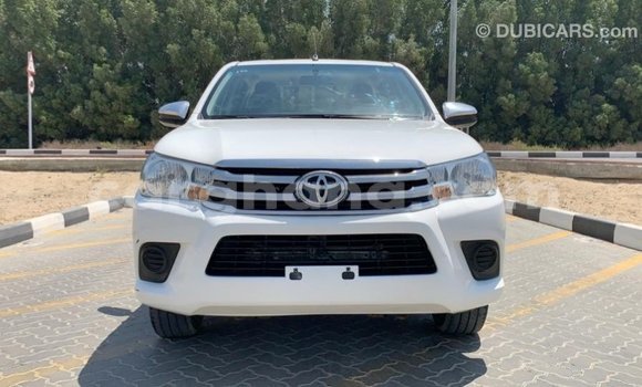 Buy Import Toyota Hilux White Car in Import - Dubai in Ashanti Buy Import Toyota Hilux White Car in Import - Dubai in Ashanti