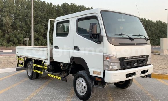 Sayi Imported Mitsubishi Fuso White Babbar mota in Import - Dubai a Ashanti Sayi Imported Mitsubishi Fuso White Babbar mota in Import - Dubai a Ashanti