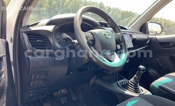 Buy Import Toyota Hilux White Car in Import - Dubai in Ashanti Buy Import Toyota Hilux White Car in Import - Dubai in Ashanti