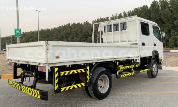 Sayi Imported Mitsubishi Fuso White Babbar mota in Import - Dubai a Ashanti Sayi Imported Mitsubishi Fuso White Babbar mota in Import - Dubai a Ashanti