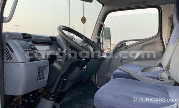 Sayi Imported Mitsubishi Fuso White Babbar mota in Import - Dubai a Ashanti Sayi Imported Mitsubishi Fuso White Babbar mota in Import - Dubai a Ashanti