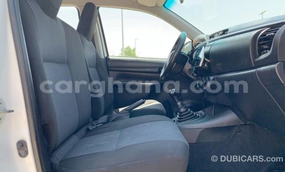 Buy Import Toyota Hilux White Car in Import - Dubai in Ashanti Buy Import Toyota Hilux White Car in Import - Dubai in Ashanti
