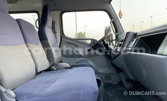 Sayi Imported Mitsubishi Fuso White Babbar mota in Import - Dubai a Ashanti Sayi Imported Mitsubishi Fuso White Babbar mota in Import - Dubai a Ashanti