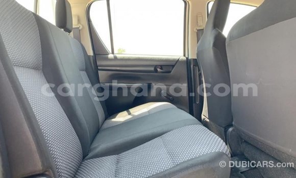 Buy Import Toyota Hilux White Car in Import - Dubai in Ashanti Buy Import Toyota Hilux White Car in Import - Dubai in Ashanti