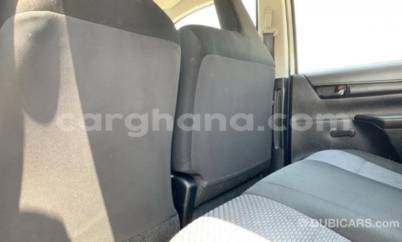 Buy Import Toyota Hilux White Car in Import - Dubai in Ashanti Buy Import Toyota Hilux White Car in Import - Dubai in Ashanti