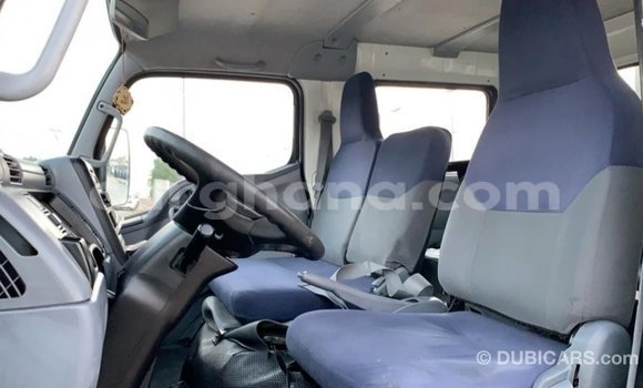Sayi Imported Mitsubishi Fuso White Babbar mota in Import - Dubai a Ashanti Sayi Imported Mitsubishi Fuso White Babbar mota in Import - Dubai a Ashanti