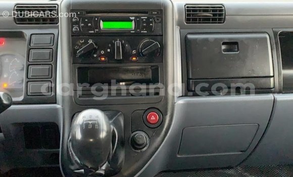 Sayi Imported Mitsubishi Fuso White Babbar mota in Import - Dubai a Ashanti Sayi Imported Mitsubishi Fuso White Babbar mota in Import - Dubai a Ashanti