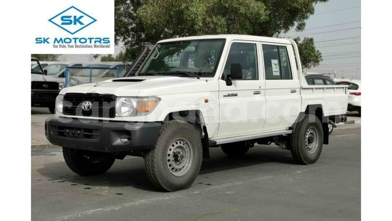 Big with watermark toyota land cruiser ashanti import dubai 22667