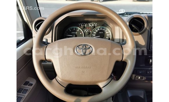 Buy Import Toyota Land Cruiser White Car in Import - Dubai in Ashanti Buy Import Toyota Land Cruiser White Car in Import - Dubai in Ashanti