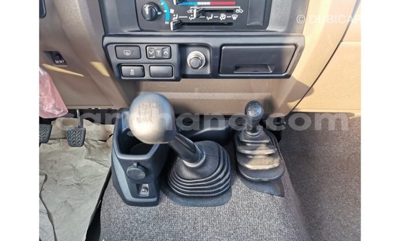 Buy Import Toyota Land Cruiser White Car in Import - Dubai in Ashanti Buy Import Toyota Land Cruiser White Car in Import - Dubai in Ashanti