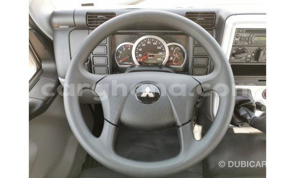 Sayi Imported Mitsubishi Fuso White Babbar mota in Import - Dubai a Ashanti Sayi Imported Mitsubishi Fuso White Babbar mota in Import - Dubai a Ashanti