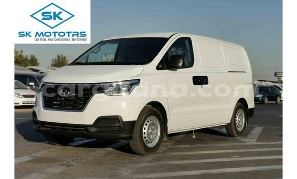 Buy Import Hyundai Cargo White Car in Import - Dubai in Ashanti Buy Import Hyundai Cargo White Car in Import - Dubai in Ashanti