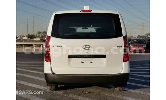 Buy Import Hyundai Cargo White Car in Import - Dubai in Ashanti Buy Import Hyundai Cargo White Car in Import - Dubai in Ashanti