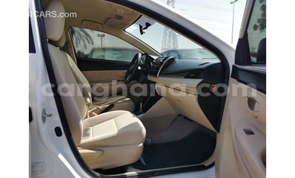 Sayi Imported Toyota Yaris White Mota in Import - Dubai a Ashanti Sayi Imported Toyota Yaris White Mota in Import - Dubai a Ashanti