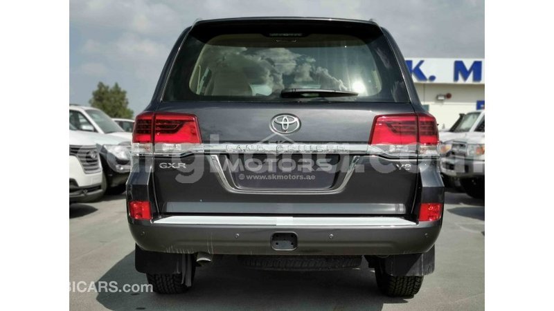 Big with watermark toyota land cruiser ashanti import dubai 22706