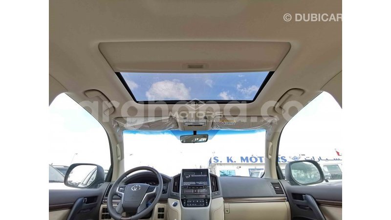 Big with watermark toyota land cruiser ashanti import dubai 22706