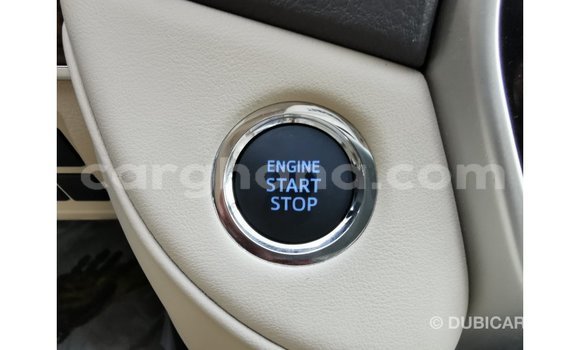 Buy Import Toyota Land Cruiser White Car in Import - Dubai in Ashanti Buy Import Toyota Land Cruiser White Car in Import - Dubai in Ashanti