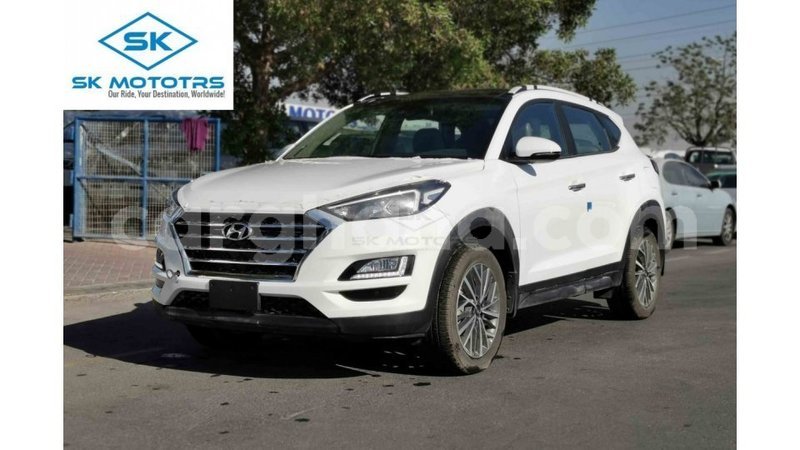 Big with watermark hyundai tucson ashanti import dubai 22722