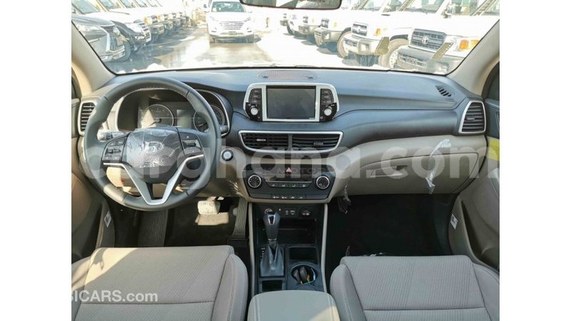 Big with watermark hyundai tucson ashanti import dubai 22722