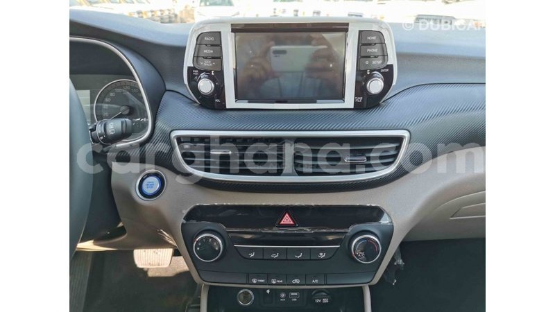 Big with watermark hyundai tucson ashanti import dubai 22722