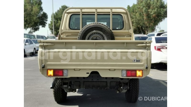 Big with watermark toyota land cruiser ashanti import dubai 22723