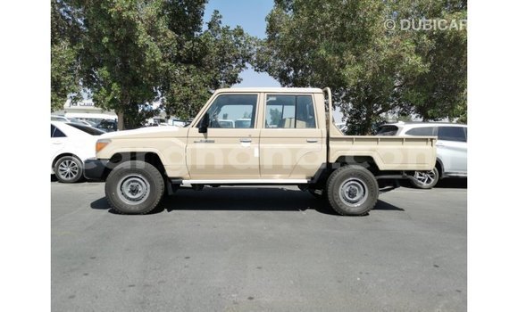 Sayi Imported Toyota Land Cruiser M Mota in Import - Dubai a Ashanti Sayi Imported Toyota Land Cruiser M Mota in Import - Dubai a Ashanti