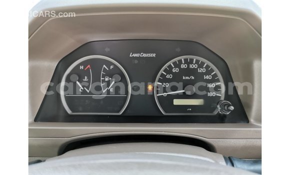 Sayi Imported Toyota Land Cruiser M Mota in Import - Dubai a Ashanti Sayi Imported Toyota Land Cruiser M Mota in Import - Dubai a Ashanti