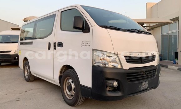 Ra Imported Mitsubishi Fuso funfun Ọkọ̀ akẹ́rù ńlá in Import - Dubai ni Ashanti Ra Imported Mitsubishi Fuso funfun Ọkọ̀ akẹ́rù ńlá in Import - Dubai ni Ashanti