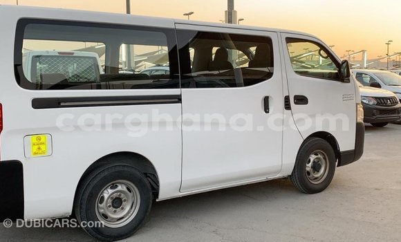 Ra Imported Mitsubishi Fuso funfun Ọkọ̀ akẹ́rù ńlá in Import - Dubai ni Ashanti Ra Imported Mitsubishi Fuso funfun Ọkọ̀ akẹ́rù ńlá in Import - Dubai ni Ashanti