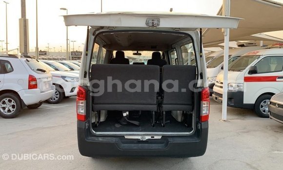 Ra Imported Mitsubishi Fuso funfun Ọkọ̀ akẹ́rù ńlá in Import - Dubai ni Ashanti Ra Imported Mitsubishi Fuso funfun Ọkọ̀ akẹ́rù ńlá in Import - Dubai ni Ashanti