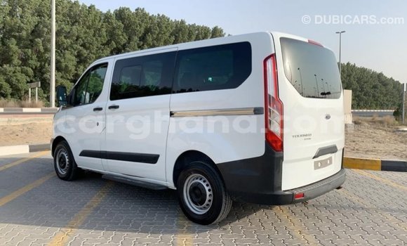 Ra Imported Ford Tourneo Custom funfun Ọkọ̀ in Import - Dubai ni Ashanti Ra Imported Ford Tourneo Custom funfun Ọkọ̀ in Import - Dubai ni Ashanti
