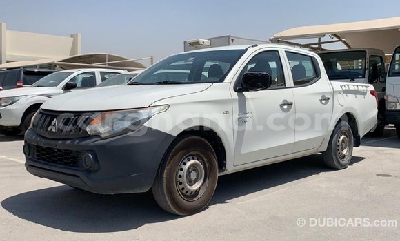 Sayi Imported Mitsubishi L200 White Mota in Import - Dubai a Ashanti Sayi Imported Mitsubishi L200 White Mota in Import - Dubai a Ashanti