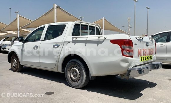 Sayi Imported Mitsubishi L200 White Mota in Import - Dubai a Ashanti Sayi Imported Mitsubishi L200 White Mota in Import - Dubai a Ashanti