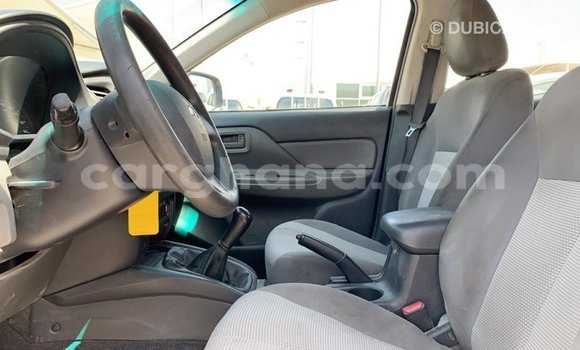 Sayi Imported Mitsubishi L200 White Mota in Import - Dubai a Ashanti Sayi Imported Mitsubishi L200 White Mota in Import - Dubai a Ashanti