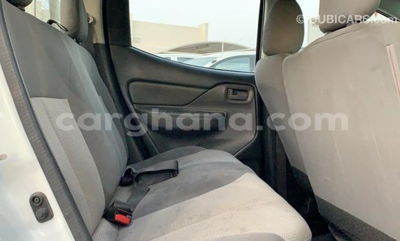Sayi Imported Mitsubishi L200 White Mota in Import - Dubai a Ashanti Sayi Imported Mitsubishi L200 White Mota in Import - Dubai a Ashanti