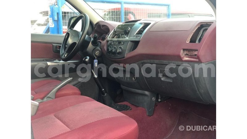 Big with watermark toyota hilux ashanti import dubai 22745