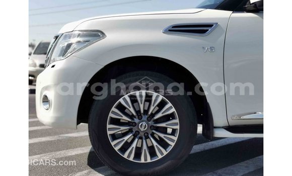 Buy Import Nissan Patrol White Car in Import - Dubai in Ashanti Buy Import Nissan Patrol White Car in Import - Dubai in Ashanti