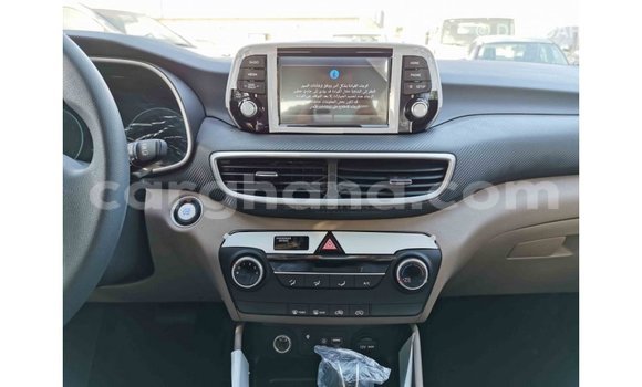 Sayi Imported Hyundai Tucson White Mota in Import - Dubai a Ashanti Sayi Imported Hyundai Tucson White Mota in Import - Dubai a Ashanti