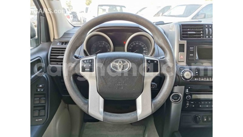 Big with watermark toyota prado ashanti import dubai 22755