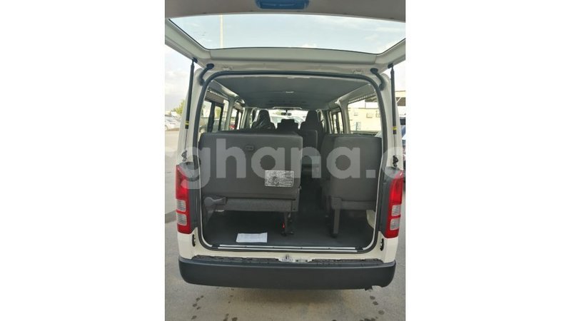 Big with watermark toyota hiace ashanti import dubai 22769