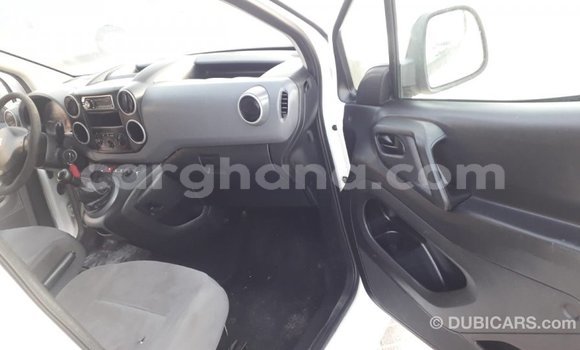 Sayi Imported Peugeot Partner White Mota in Import - Dubai a Ashanti Sayi Imported Peugeot Partner White Mota in Import - Dubai a Ashanti