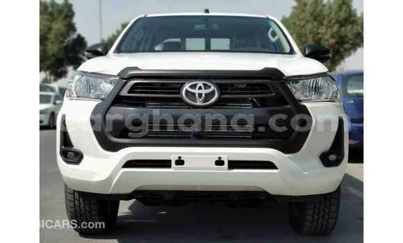 Ra Imported Toyota Hilux funfun Ọkọ̀ in Import - Dubai ni Ashanti Ra Imported Toyota Hilux funfun Ọkọ̀ in Import - Dubai ni Ashanti