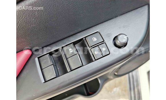 Ra Imported Toyota Hilux funfun Ọkọ̀ in Import - Dubai ni Ashanti Ra Imported Toyota Hilux funfun Ọkọ̀ in Import - Dubai ni Ashanti