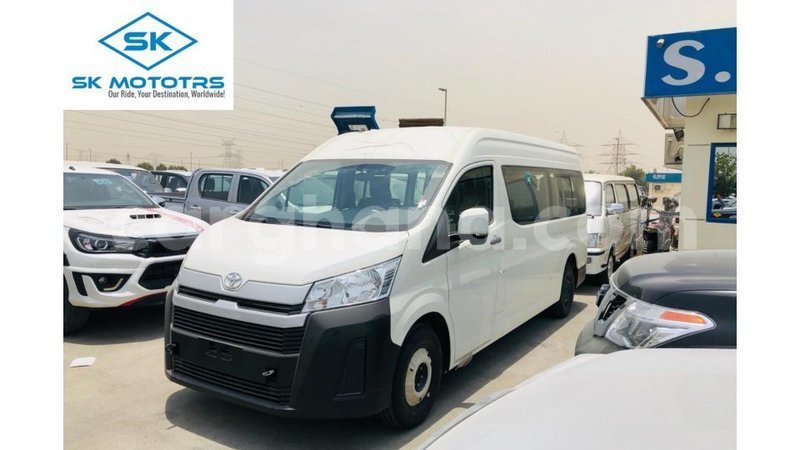 Big with watermark toyota hiace ashanti import dubai 22805