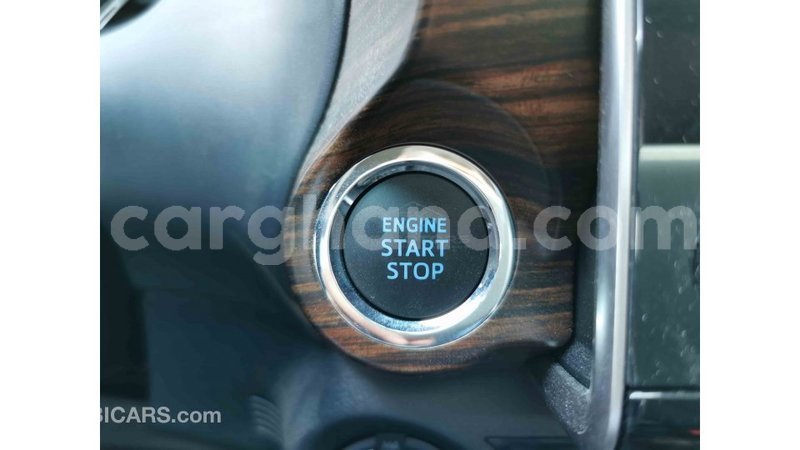 Big with watermark toyota hilux ashanti import dubai 22806