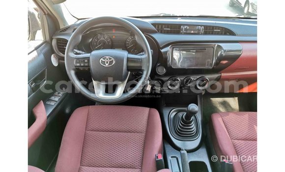 Ra Imported Toyota Hilux funfun Ọkọ̀ in Import - Dubai ni Ashanti Ra Imported Toyota Hilux funfun Ọkọ̀ in Import - Dubai ni Ashanti