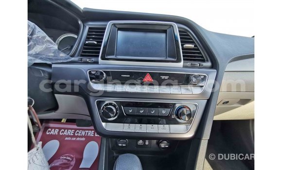 Ra Imported Hyundai Sonata funfun Ọkọ̀ in Import - Dubai ni Ashanti Ra Imported Hyundai Sonata funfun Ọkọ̀ in Import - Dubai ni Ashanti