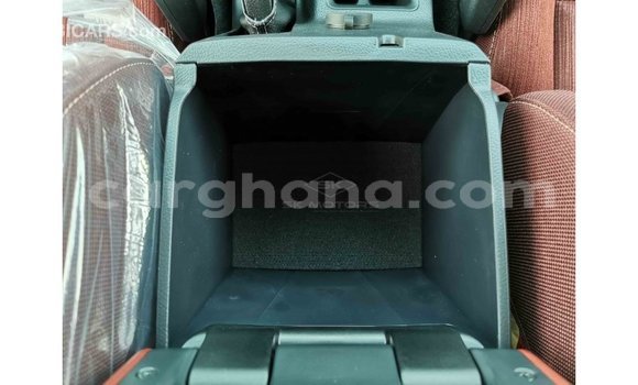 Sayi Imported Toyota Hilux White Mota in Import - Dubai a Ashanti Sayi Imported Toyota Hilux White Mota in Import - Dubai a Ashanti