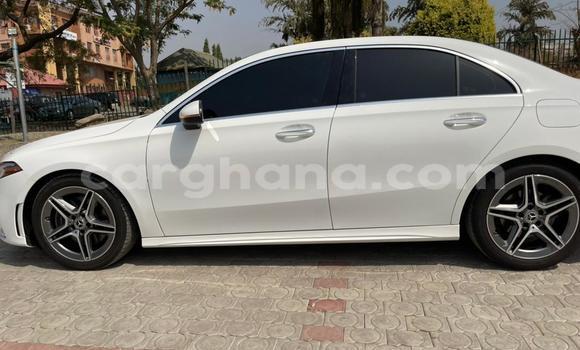 Buy Used Mercedes-Benz C-Classe White Car in Sekondi in Western Buy Used Mercedes-Benz C-Classe White Car in Sekondi in Western
