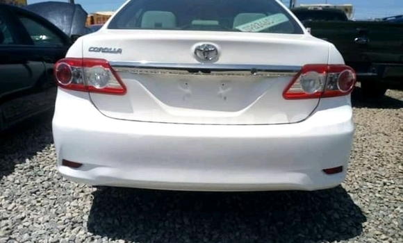 Buy Used Toyota Corolla II White Car in Accra in Greater Accra Buy Used Toyota Corolla II White Car in Accra in Greater Accra